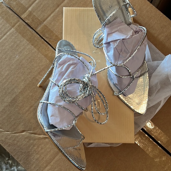 BILLINI PEROUZE HEEL- SILVER SCALE - Picture 4 of 9